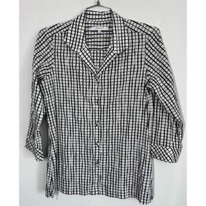 Foxcroft Shaped Fit Black And White Striped Crinkle Button Up Shirt Size 10 Work